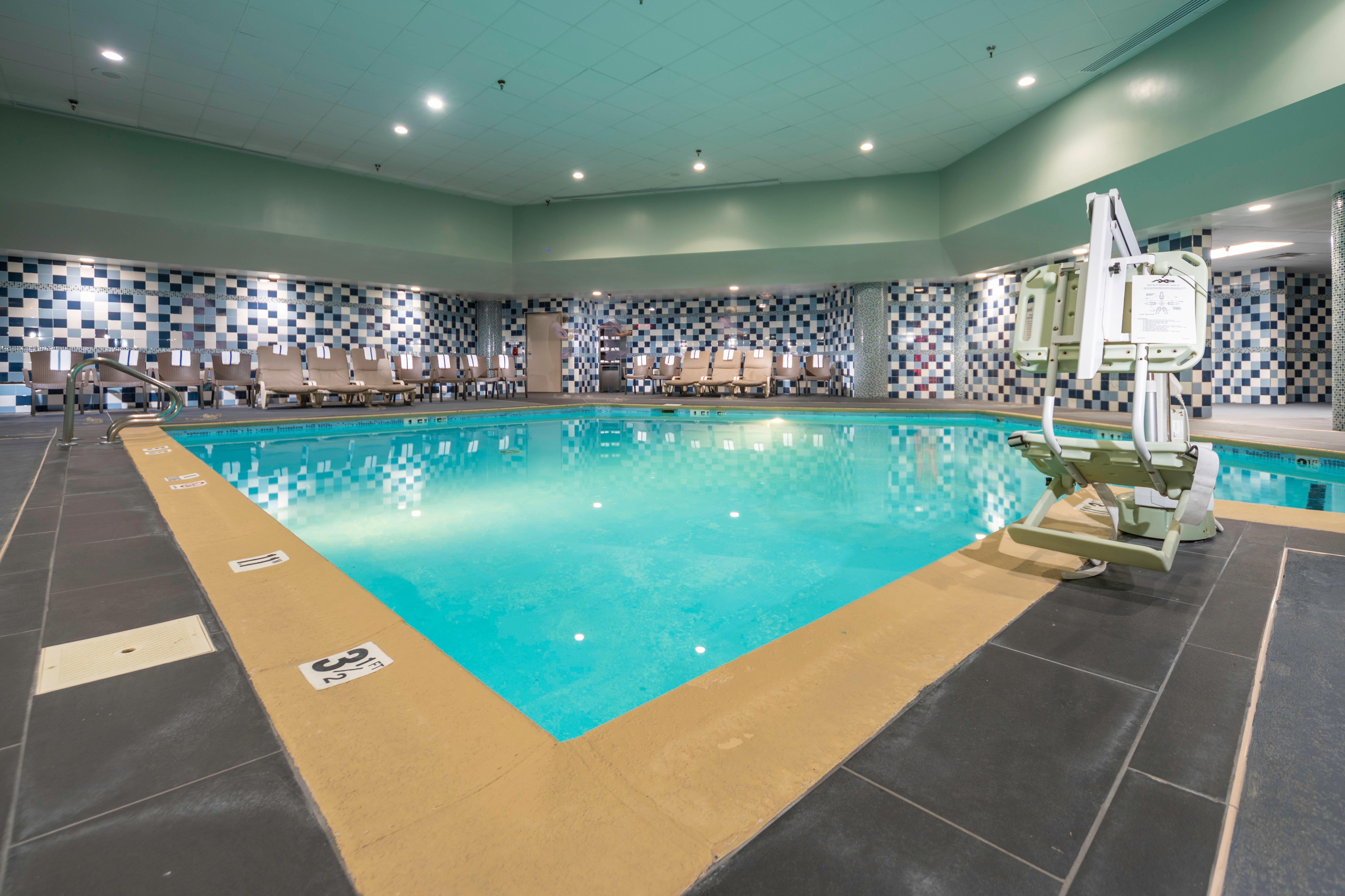 Hotel East - Hurstbourne By Ihg 3*