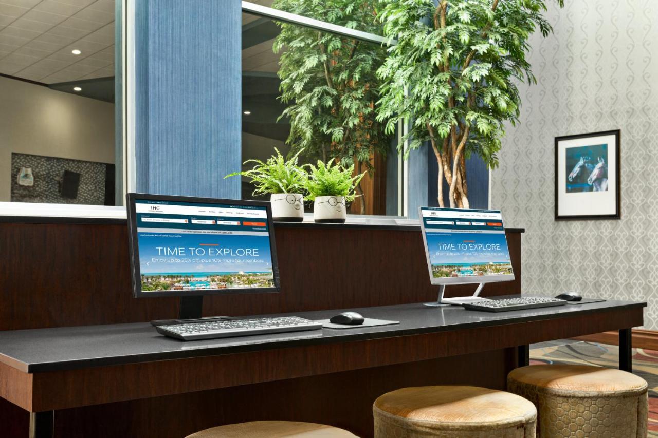 East - Hurstbourne By Ihg 3*