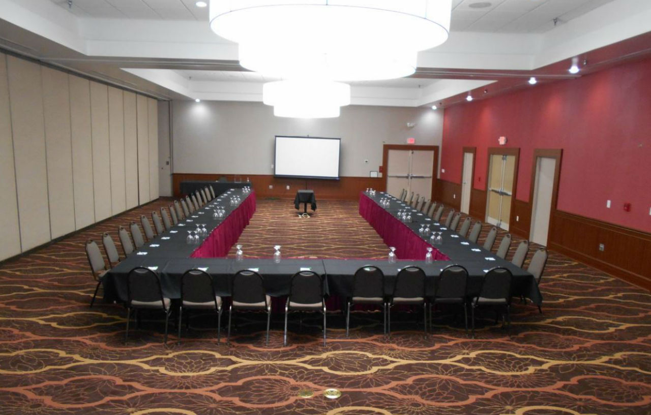 Hotel East - Hurstbourne By Ihg 3*