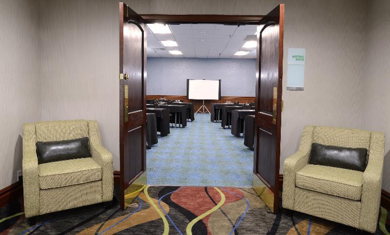 East - Hurstbourne By Ihg 3*