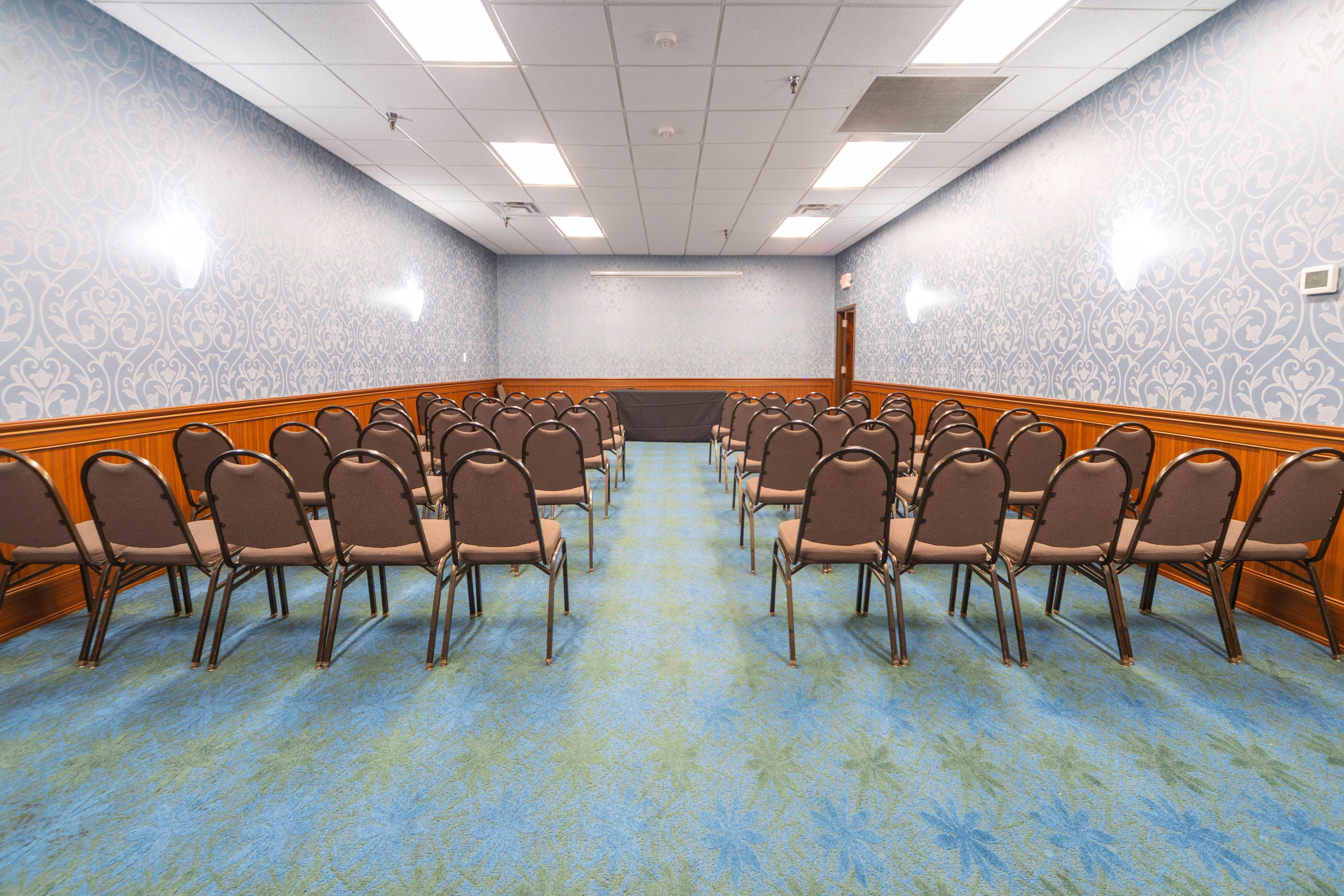 Hotel East - Hurstbourne By Ihg
